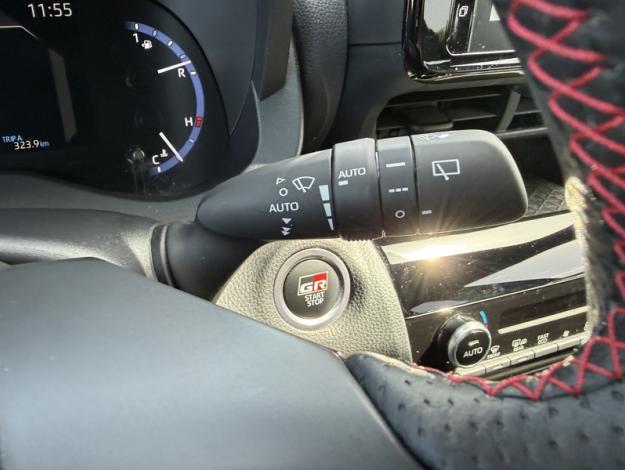 TOYOTA Yaris Cross 1.5 HYBRID 116H GR SPORT   PACK