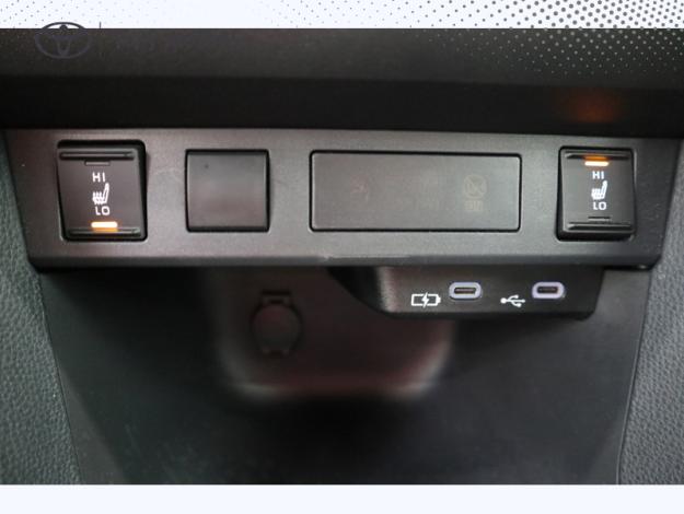 TOYOTA Yaris Cross 130h 2WD Design Cargo MC24  