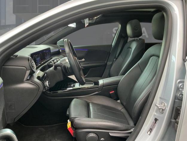 MERCEDES-BENZ A 180 Luxury Line  