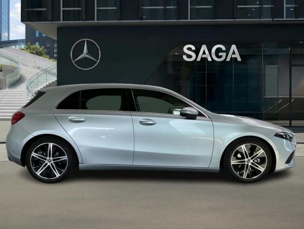 MERCEDES-BENZ A 180 Luxury Line  