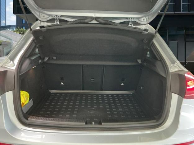 MERCEDES-BENZ A 180 Luxury Line  