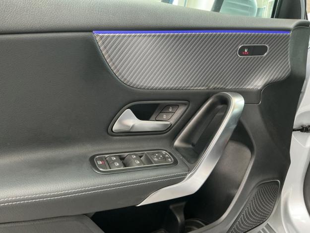 MERCEDES-BENZ A 180 Luxury Line  