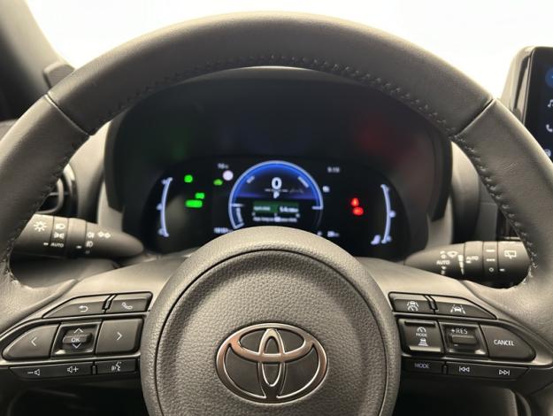 TOYOTA Yaris Cross 1.5 130H DESIGN   PACK CARGO 