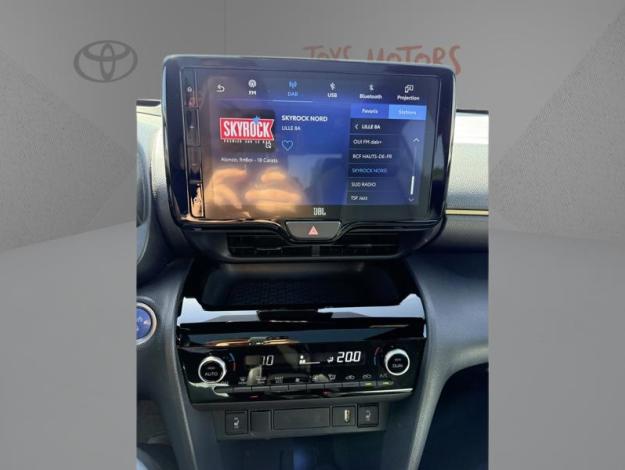 TOYOTA Yaris Cross 1.5 116H TRAIL    PACK TECHNO + TOIT PANO