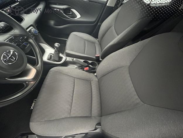 TOYOTA Yaris 70 VVT-i Design  