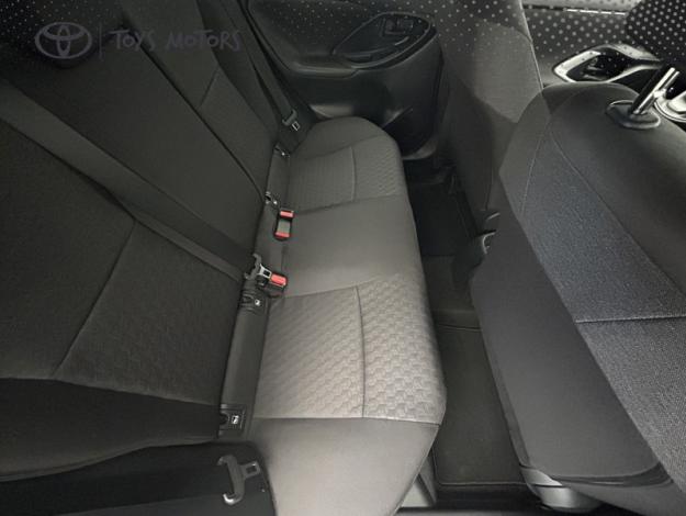 TOYOTA Yaris 70 VVT-i Design  