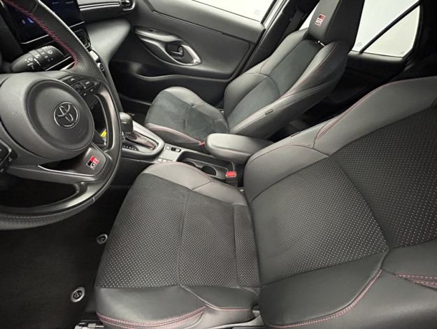 TOYOTA Yaris Cross 1.5 130H GR SPORT   PACK TECHNO 