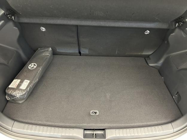 TOYOTA Yaris 116h Dynamic  