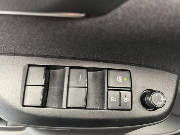 TOYOTA Yaris 116h Dynamic  