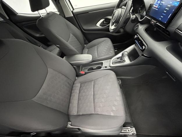 TOYOTA Yaris 116h Dynamic  