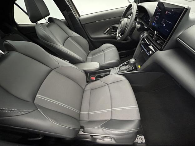 TOYOTA Yaris Cross 1.5 130H PREMIERE   