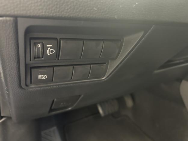 TOYOTA Yaris 116h Dynamic  