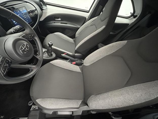 TOYOTA Aygo X 1.0 VVT-i 72 Dynamic  