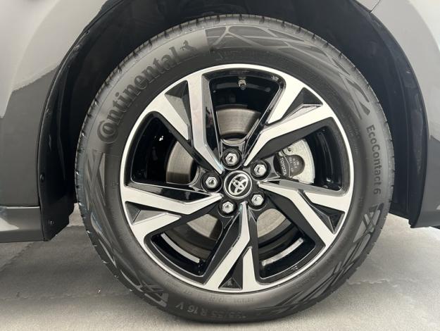 TOYOTA Yaris 116h Design  PACK CONFORT