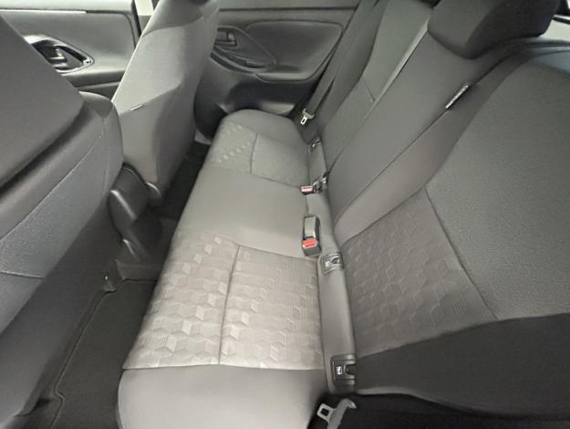 TOYOTA Yaris 116h Design  PACK CONFORT