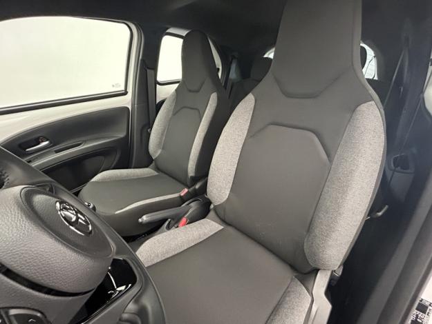 TOYOTA Aygo X 1.0 VVT-i 72 Dynamic  