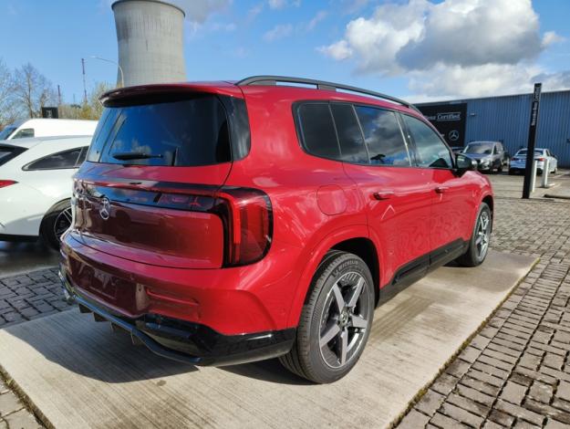 MERCEDES-BENZ GLB 250+ avec technologie EQ  