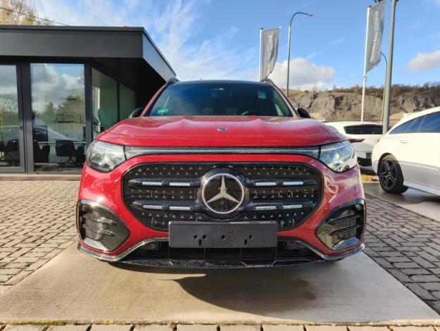 MERCEDES-BENZ GLB 250+ avec technologie EQ  