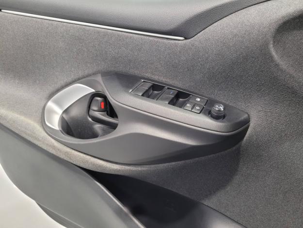 TOYOTA Yaris Hybride 116h Design  