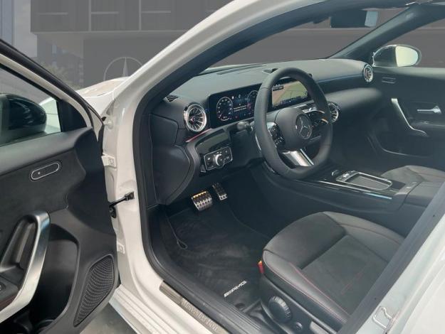 MERCEDES-BENZ A 180 AMG Pack Night Pano Facelift  