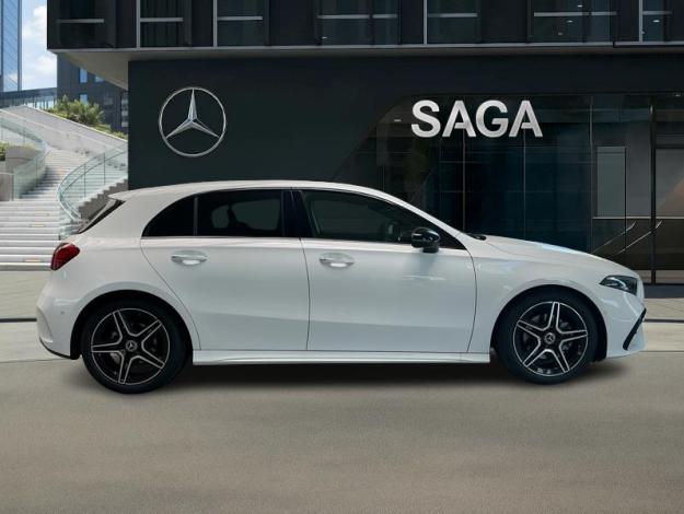 MERCEDES-BENZ A 180 AMG Pack Night Pano Facelift  