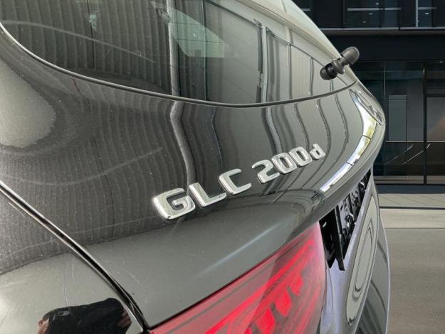 MERCEDES-BENZ GLC 200 d AMG Line  