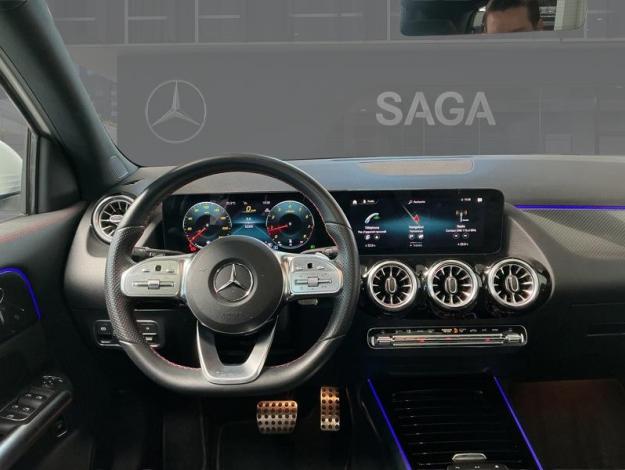 MERCEDES-BENZ GLA 180 AMG Line  