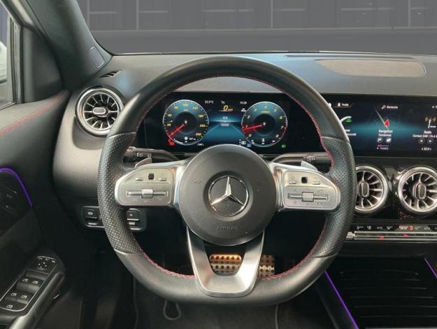 MERCEDES-BENZ GLA 180 AMG Line  