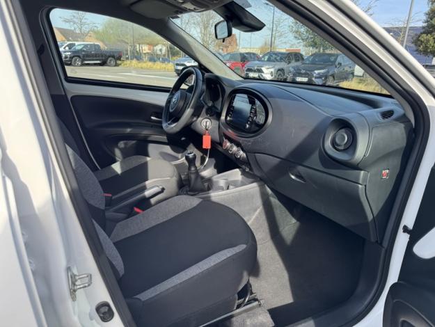 TOYOTA Aygo X 1.0 VVT-i 72 Dynamic  