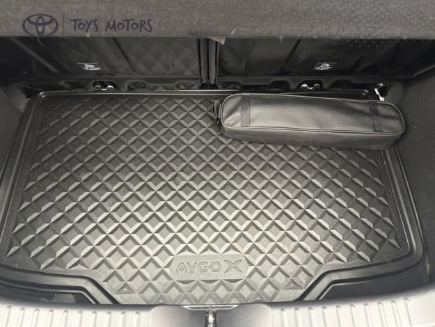 TOYOTA Aygo X 1.0 VVT-i 72 Dynamic   
