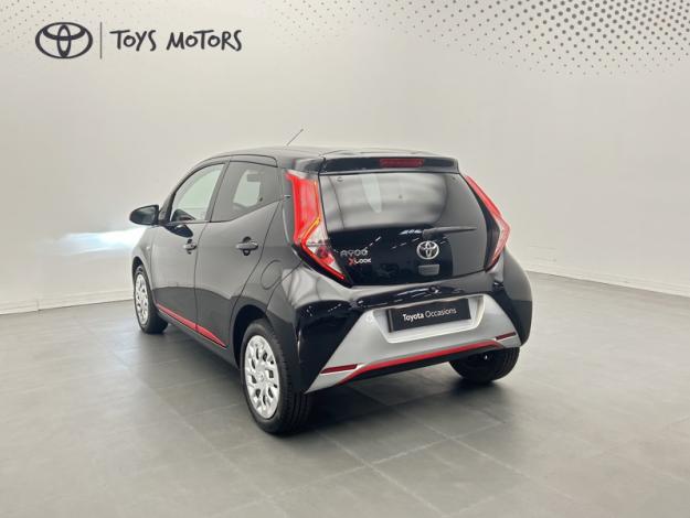 TOYOTA Aygo 1.0 VVT-i x-look   