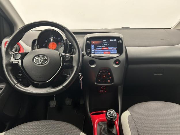 TOYOTA Aygo 1.0 VVT-i x-look   