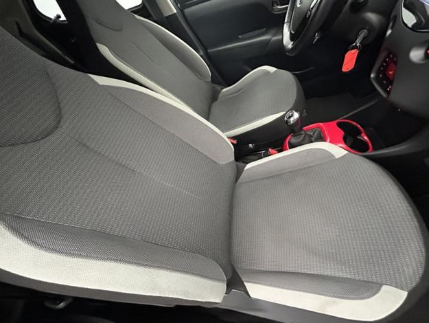 TOYOTA Aygo 1.0 VVT-i x-look   