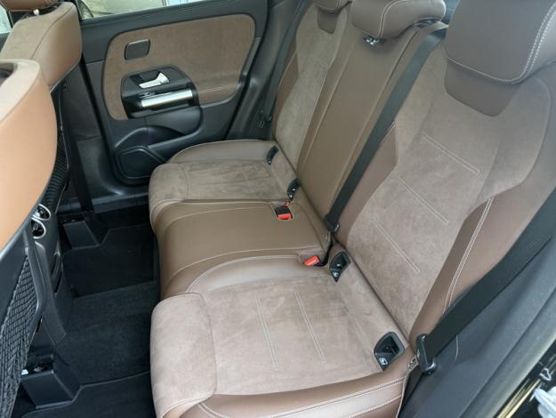 MERCEDES-BENZ GLA 200 d AMG Line  