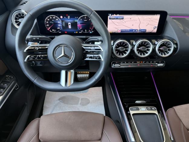 MERCEDES-BENZ GLA 200 d AMG Line  
