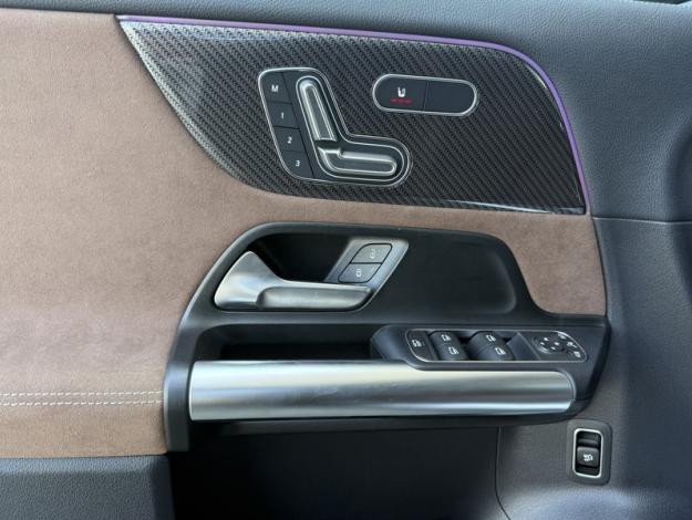 MERCEDES-BENZ GLA 200 d AMG Line  
