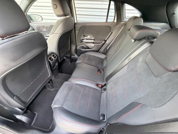 MERCEDES-BENZ GLA 200 d AMG Line  