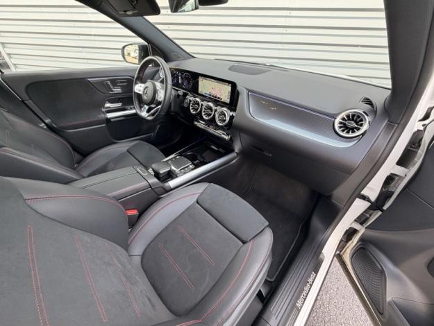 MERCEDES-BENZ GLA 200 d AMG Line  