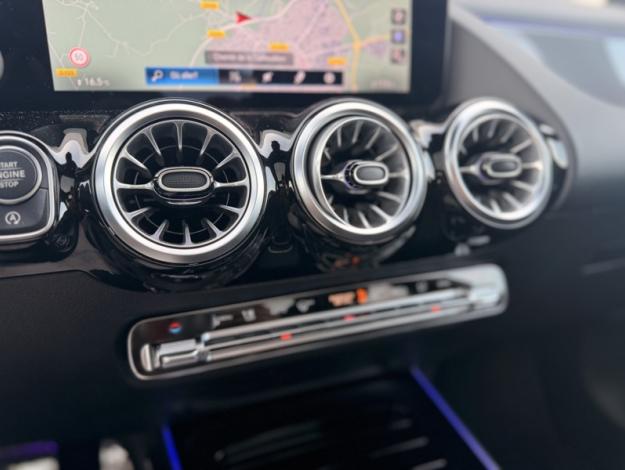 MERCEDES-BENZ GLA 200 d AMG Line  