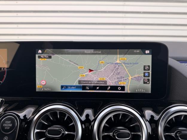 MERCEDES-BENZ GLA 200 d AMG Line  