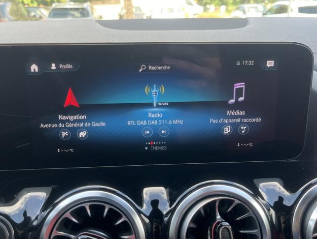 MERCEDES-BENZ GLA 200 d AMG Line AMG Line 