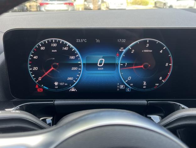 MERCEDES-BENZ GLA 200 d AMG Line AMG Line 