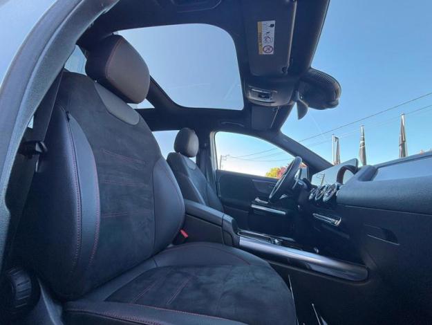 MERCEDES-BENZ GLA 180 AMG Line  