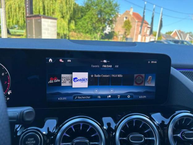 MERCEDES-BENZ GLA 180 AMG Line  