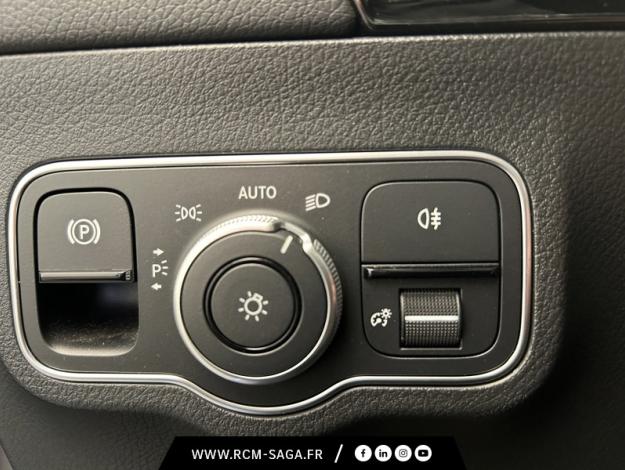 MERCEDES-BENZ GLA 200 d AMG Line  GLA 200 d AMG Line