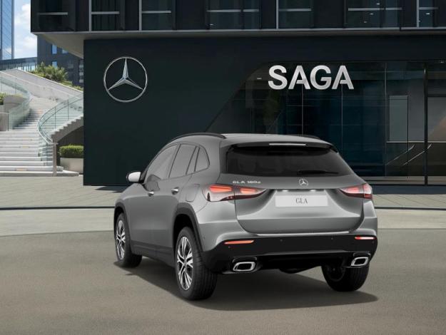 MERCEDES-BENZ GLA 180 d Progressive Line  GLA 180 d Progressive Line