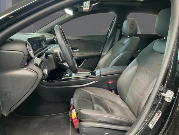 MERCEDES-BENZ A 250 e Berline AMG Line  