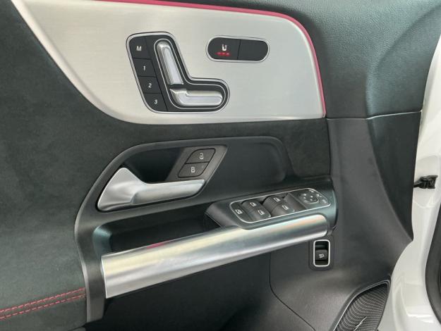 MERCEDES-BENZ GLA 220 d 4MATIC AMG Line  