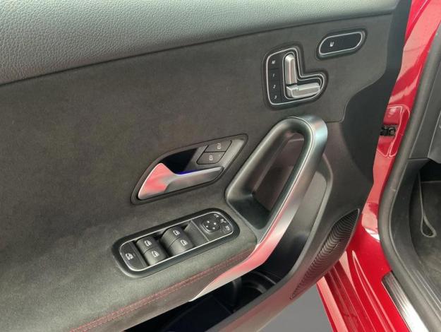 MERCEDES-BENZ Classe A A 180 Compacte  