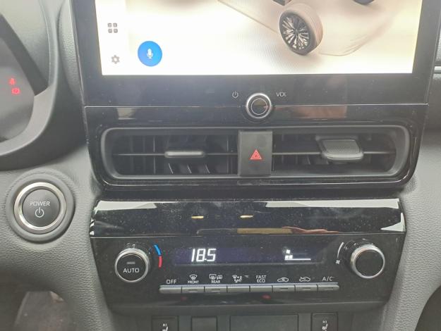 TOYOTA Yaris Cross Hybrid 2WD Design   